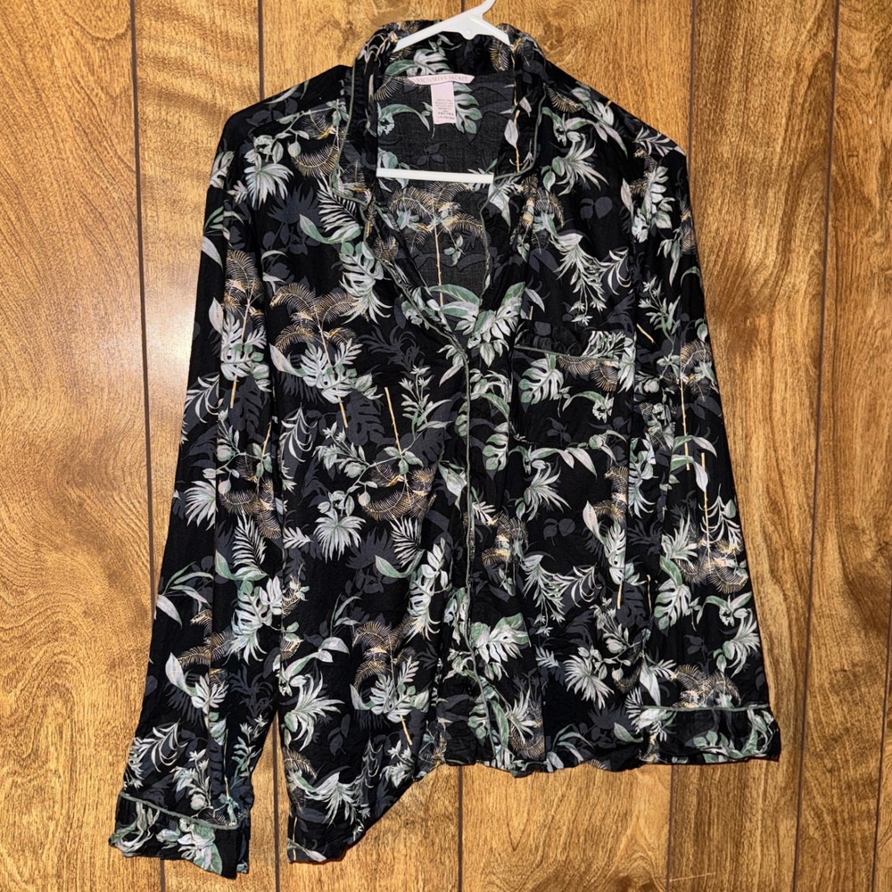 Victorias Secret Pajama Top Large Black Tropical Palm Leaf Cotton Button Down